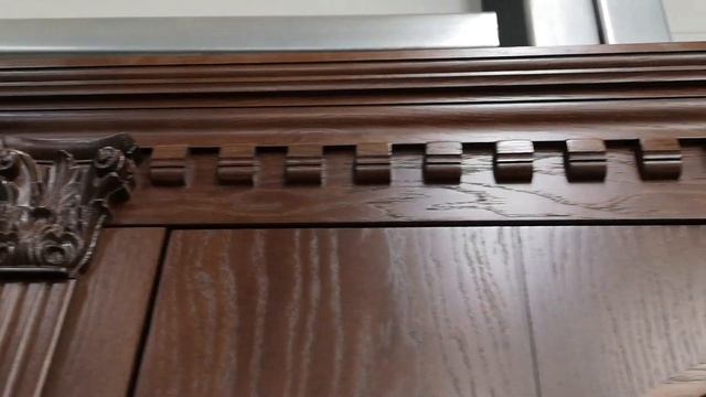 Ищите особенную парадную входную дверь в коттедж со стеклом и ковкой досмотрите видео до конца смотреть онлайн