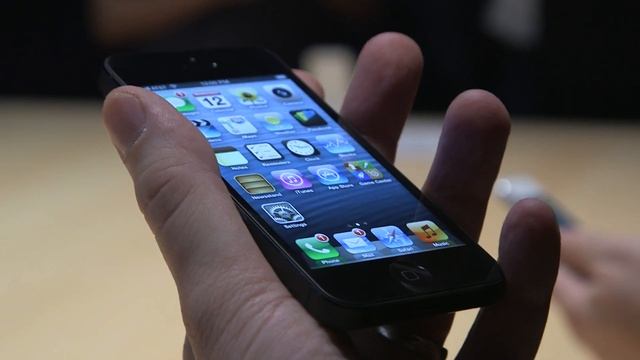 Apple iPhone 5 first look смотреть онлайн