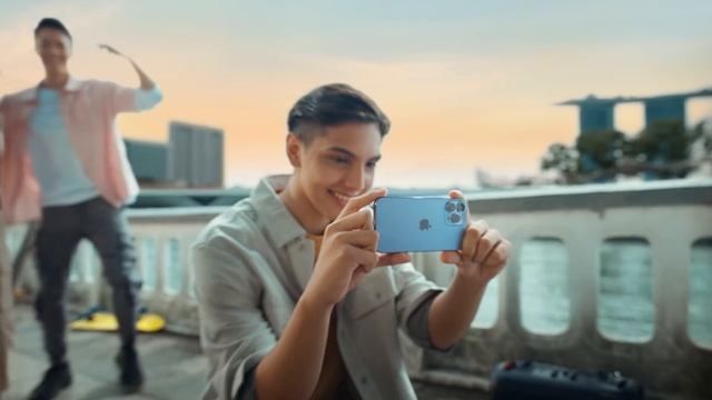 Bespoke plans with iPhone 13 Pro Max & M1 True 5G смотреть онлайн