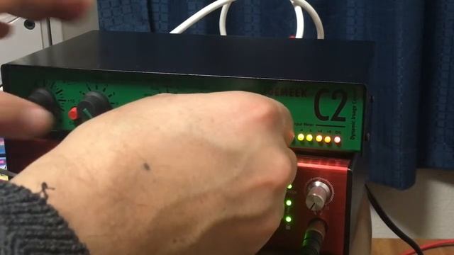 JOEMEEK C2 Optical Stereo Compressor смотреть онлайн