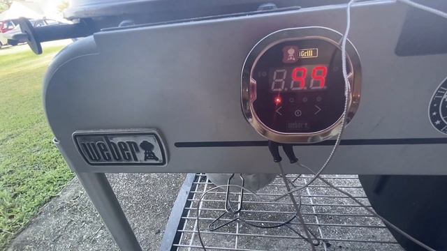 How to Smoke a Pork Butt on the Weber Performer Deluxe #porkbutt #porkshoulder #pulledpork #weber смотреть онлайн