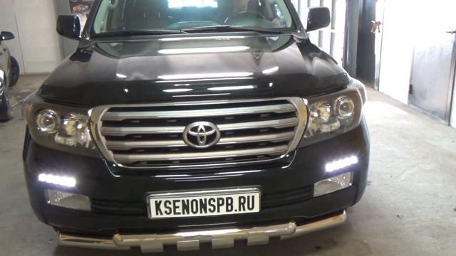 Toyota Land Cruiser 200 + BI-LED KOITO + NOLDEN PREMIUM LINE + покраска масок в чёрный мат смотреть онлайн