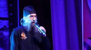 Архимандрит Серафим (Масляев) поёт песню «А мы с тобой, брат, из пехоты». Михайлов 2023 г.