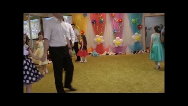 Танец пап и дочек 2016