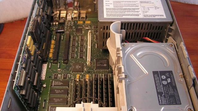 Classic Macintosh ( Macintosh IIx ) September 1988 смотреть онлайн