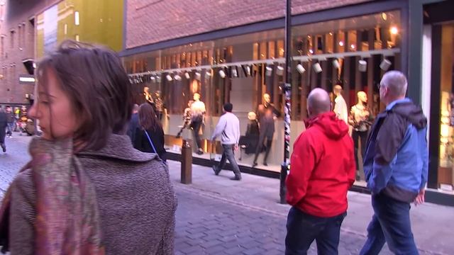 Welcome to London - Tour around Covent Garden смотреть онлайн