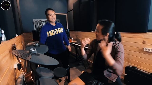 RAY PRASETYA JADI DRUMMER NOAH PAKE DRUM ELEKTRIK смотреть онлайн