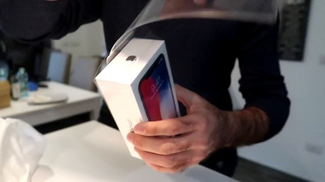 HO COMPRATO IPHONE X смотреть онлайн