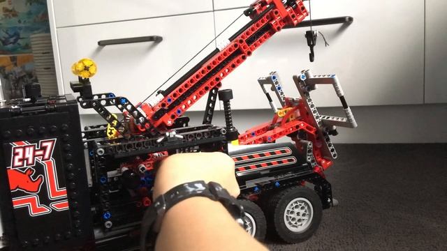 Lego Technic Tow Truck (stopmotion) смотреть онлайн