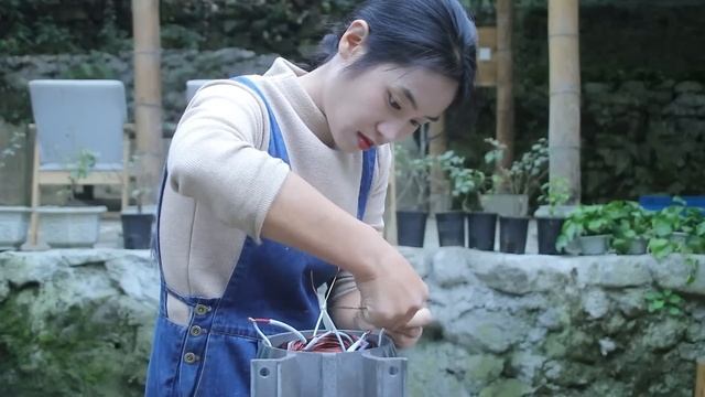 💡The Genius Girl Repairs A Scrapped 2.2kW Motor, Helps Her Uncle Solve His Problem! | Linguoer