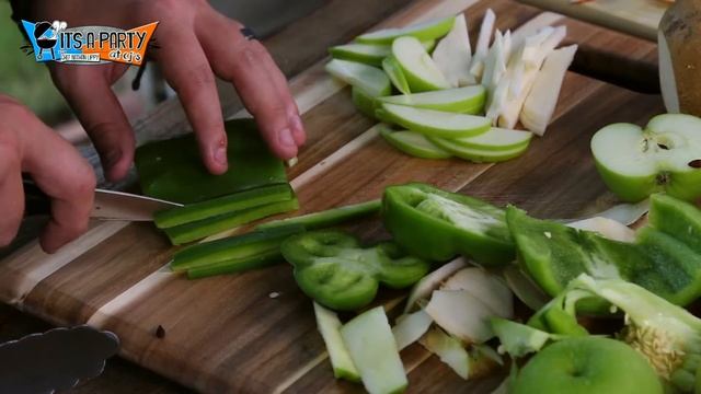 Jicama Green Apple Slaw - Its A Party - Tailgating Side Dish смотреть онлайн