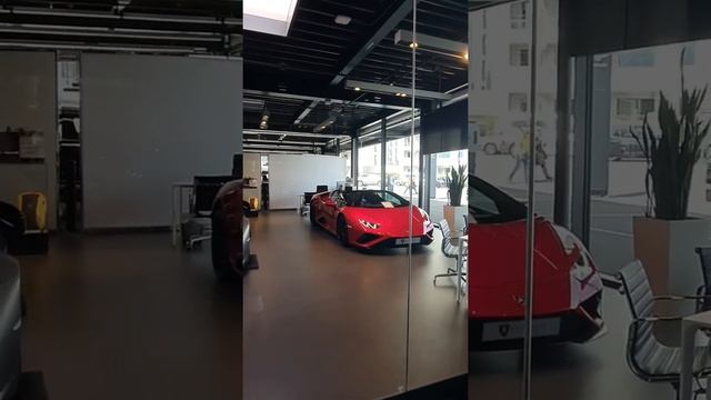 Салон Lamborghini Koln смотреть онлайн