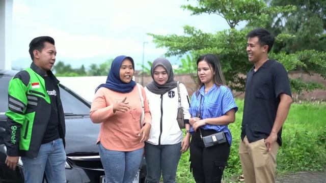 TKW PULANG KAMPUNG BELI RUMAH BARU!! BOS PERUMAHAN MALAH NYAMAR OJOL DIJEMPUT CEWEK NAIK NINJA ZX!!