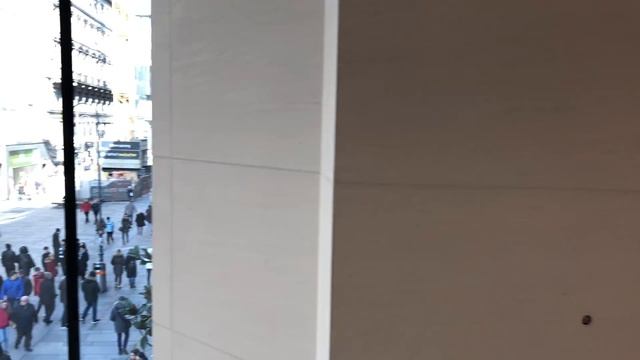 Apple Store Wien Kärntnerstraße Eröffnung смотреть онлайн