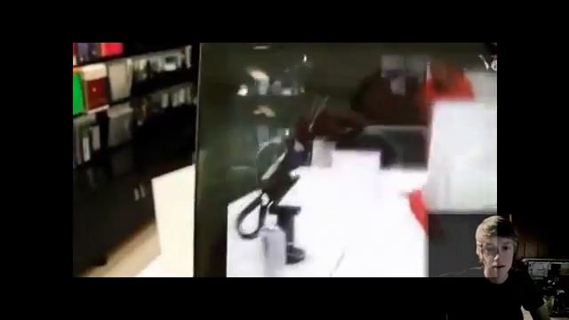 Fake Apple Stores In China смотреть онлайн