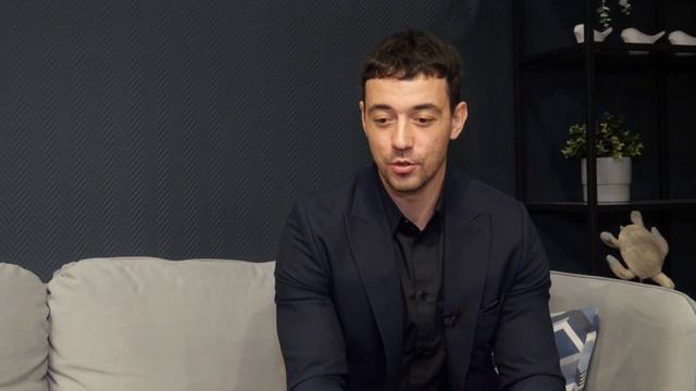 ТРЕЙДИНГ И КАК НА НЕМ ЗАРАБОТАТЬ: интервью с Александром Журавлёвым смотреть онлайн