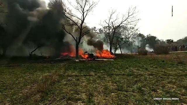 एयरफोर्स का जगुआर विमान दुर्घटनाग्रस्त (कुशीनगर ) II Jaguar Fighter Plane Crashes In Kushinagar смотреть онлайн