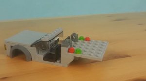 How to build a Lego DeLorean (Video instruction)
