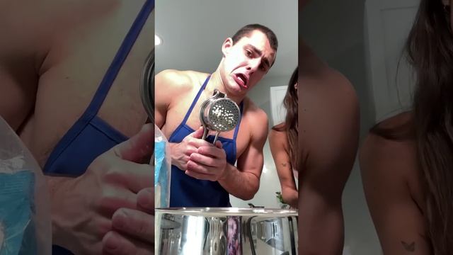 Готовим с моей сестрой - Озвучка забавного рецепта