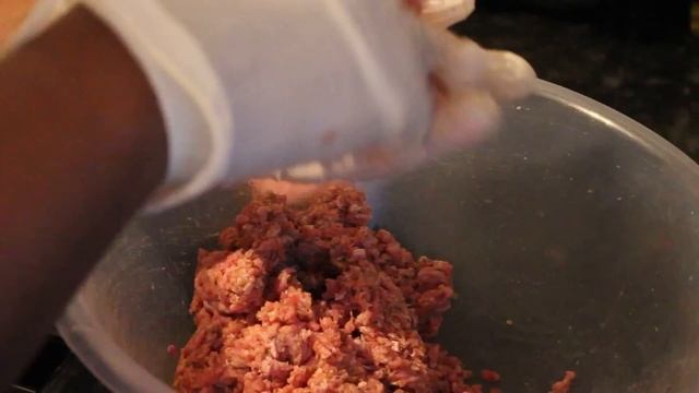 How To Make Homemade Beef Burgers + Recipe ||The Real Heavenly Bites смотреть онлайн
