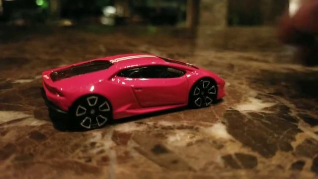 POSING THE HOT WHEELS LAMBORGHINI HURACÁN LP 610-4 смотреть онлайн