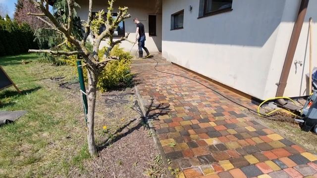 Czyszczenie kostki brukowej #3 Usuwanie chwastów i mchu + fugowanie / KARCHER HD 5 / 15 C + FR 30 M смотреть онлайн