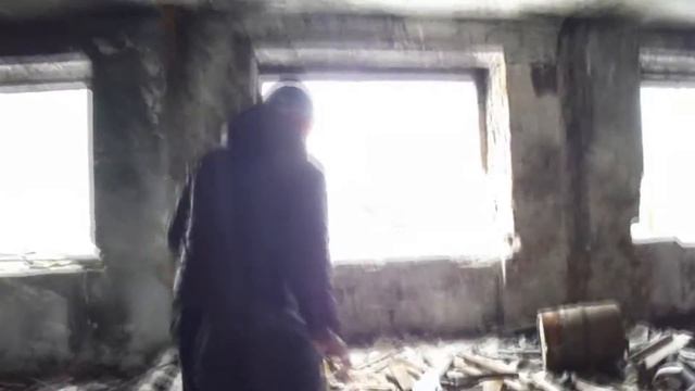 Скинул iphone с 5-го этажа.............................. смотреть онлайн