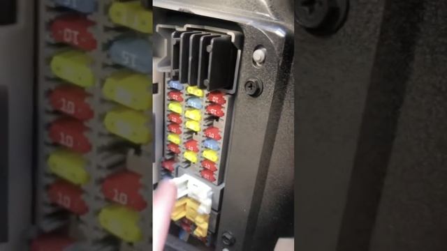 JEEP LIBERTY Power Outlet/Cigarette Lighter Repair. EASY FIX. смотреть онлайн