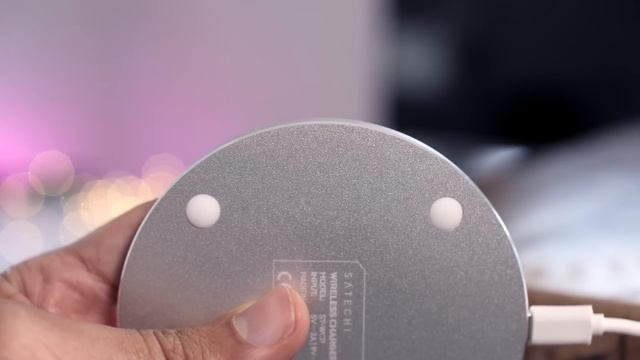 Hands-on: Satechi Wireless Charger for iPhone X / iPhone 8 смотреть онлайн