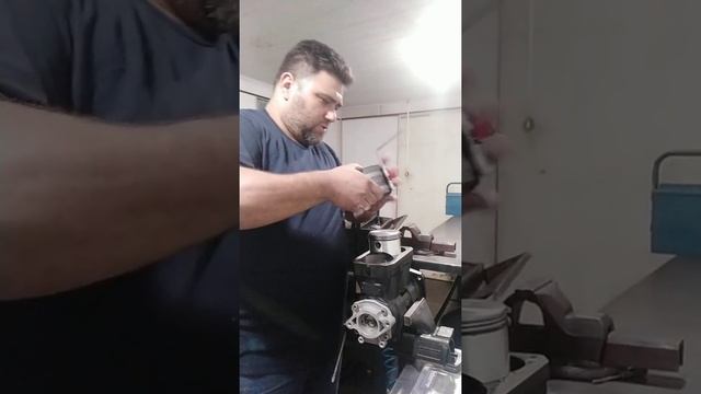 MONTAGEM DE COMPRESSOR KNORR IVECO ISTRALIS..1 PARTE смотреть онлайн