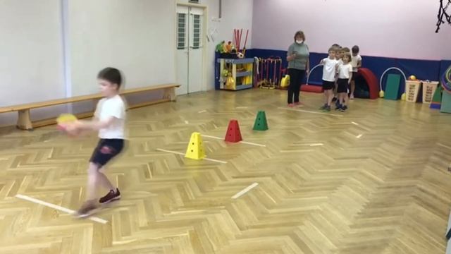 Школа 423 спортивная эстафета смотреть онлайн