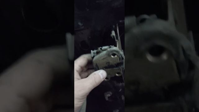 тлк 100 заклинивиший дверь..крузак смотреть онлайн