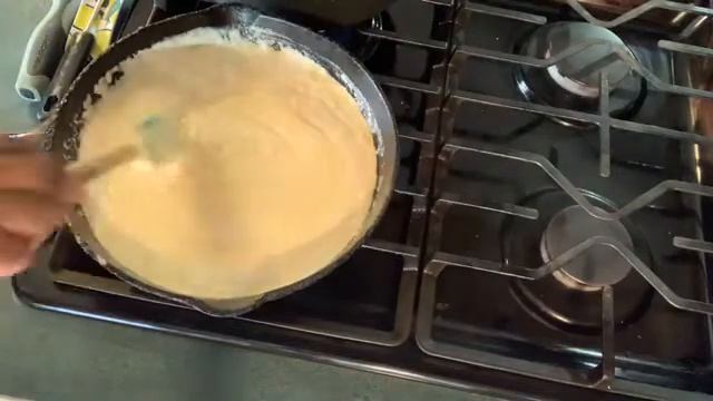 CREAMY MAC & CHEESE W/CHEESY ROUGE SAUCE COOKING WITH JUDY CALDWELL смотреть онлайн