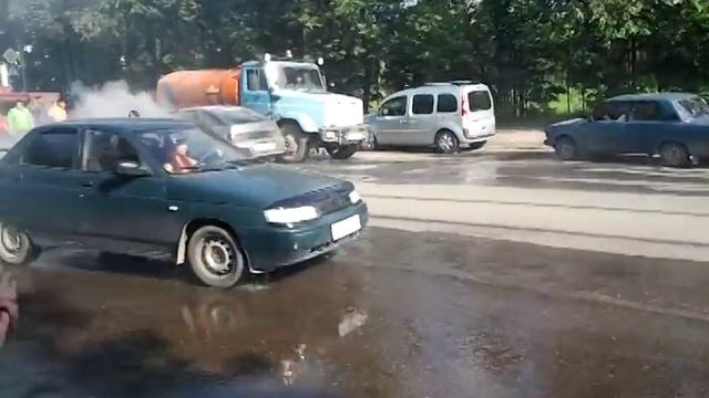 горит машина.mp4 смотреть онлайн