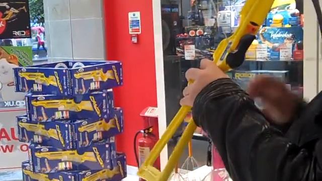 Glasgow Cosplay Part 14 - Crazy gadget shop смотреть онлайн