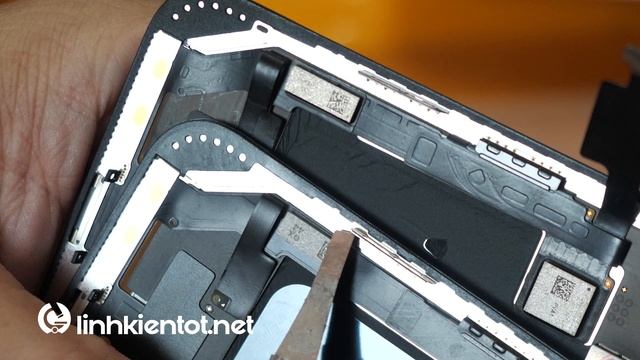 hướng dẫn nhận biết màn hình Zin tháo máy OLED và màn hình copy AMOLED của iphone X và XS смотреть онлайн