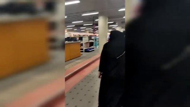 Buying iPhone at olaya Market in Riyadh❤️❤️💝#vlog24 смотреть онлайн
