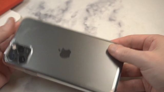 Official Apple Clear Case for iPhone 11 Pro Max Unboxing and Review смотреть онлайн