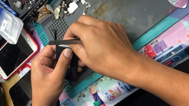 iphone xR เทคนิคการย้ายขั้วแบตเตอรี่ смотреть онлайн