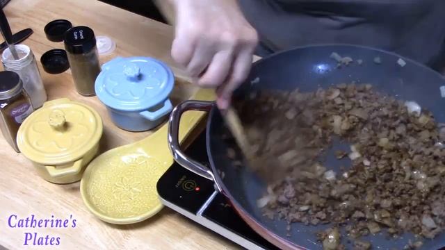 ONE SKILLET CHILI MAC & CHEESE RECIPE | How to make Chili Mac & Cheese in 30 minutes смотреть онлайн