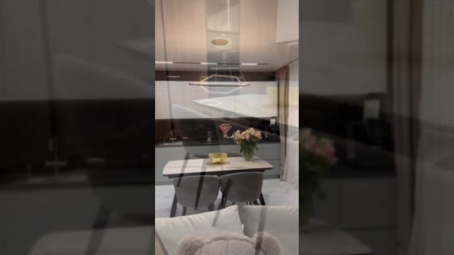 Идеальная кухня - дорогая) #design #interior #interiordesign #furniture #kitchen #kitchendesign смотреть онлайн