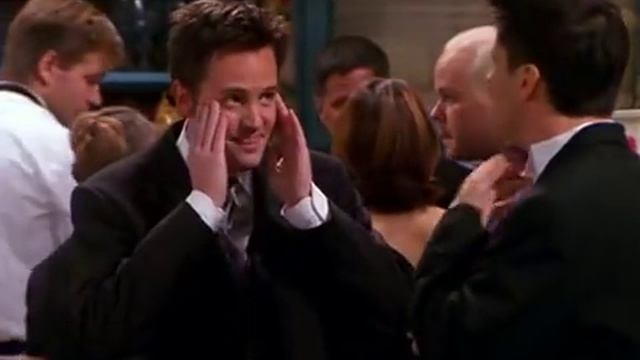 Friends Season 07 Episode 14 - Joeys Apple смотреть онлайн