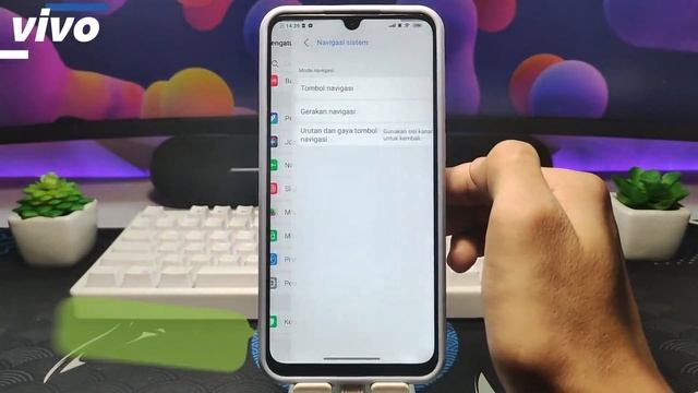 Tema iPhone iOS 17 Terbaru Tembus Sistem, Aplikasi, Status Bar, & Tombol Navigasi смотреть онлайн