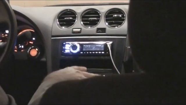 Using a Sony CDX-GT630UI car stereo with an iPod. смотреть онлайн