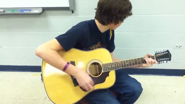 My buddy playing his guitar at MTS смотреть онлайн