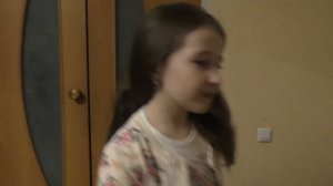 Играем в доктора Стоматолог выдергиваем зубы!!!Лечим зубы..колим укол.Играем в бальничку.