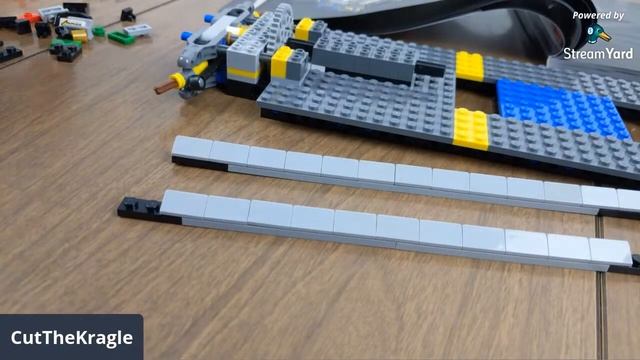 LEGO Ghostbusters - Building ECTO-1! смотреть онлайн