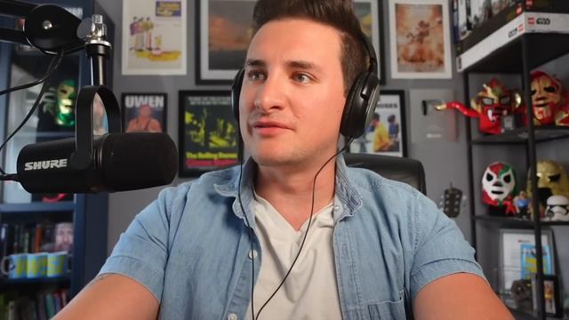 Alex Wright Explains the "Saturday Wright Fever" Dance! смотреть онлайн