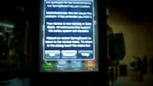 How To Easily Enable Multitasking and Wallpapers on iPod Touch 2g/ iPhone 3g on iOS4 with zToggle смотреть онлайн