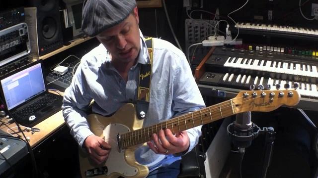 Guitar lesson - James Bond Theme смотреть онлайн